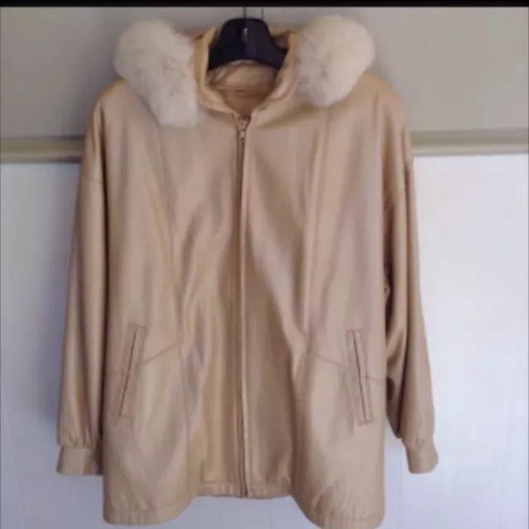 Stunning Lamb Leather Jacket With Genuine Fox trim oversized